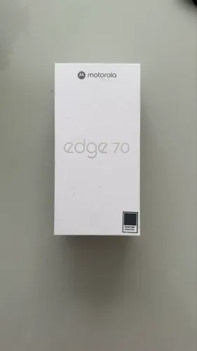 Smartphone Motorola Edge 70 5G - 256GB 24GB (8GB RAM + 16GB RAM Boost)
