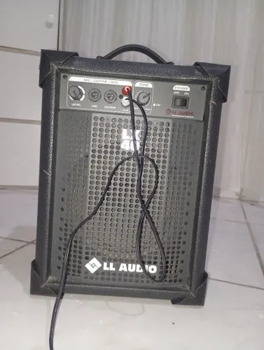 Caixa de som / amplificador