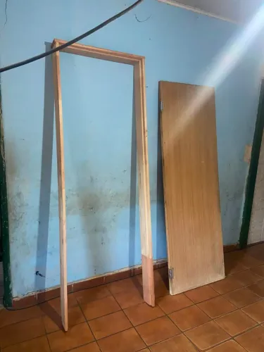 porta com batente