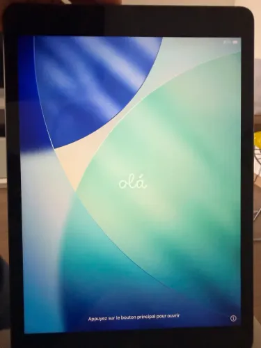 iPad 9 64gb em perfeito estado! Com capa e caixa!