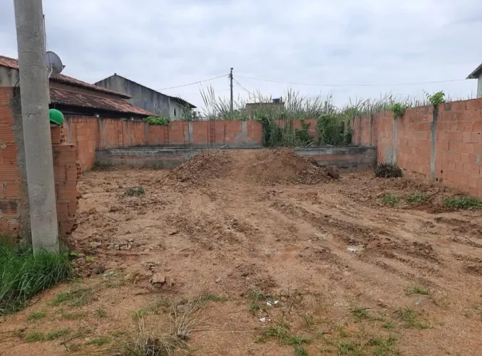 Terreno Arraruama 10×15 TROCA EM CARRO