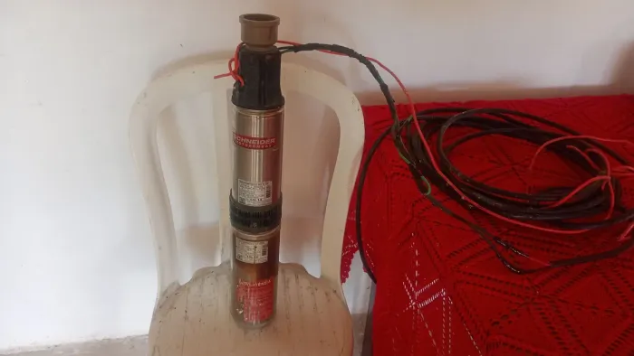 Bomba submerso