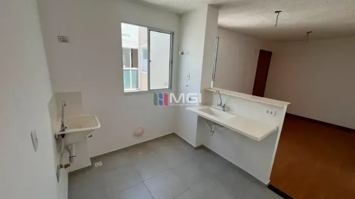 Imóvel para venda possui 40 metros quadrados com 2 quartos em Vila Mutirão I - Goiânia - G