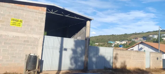 Lote duplo com galpão