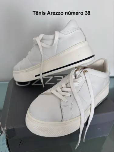Vários sapatos novos e semi novos 
