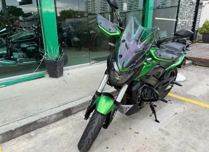 Bajaj Dominar 400 2025