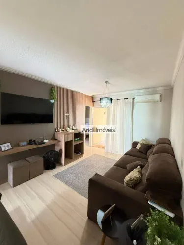 Casa com 3 dormitórios à venda, 150 m² por R$ 680.000,00 - Condomínio Residencial Village 