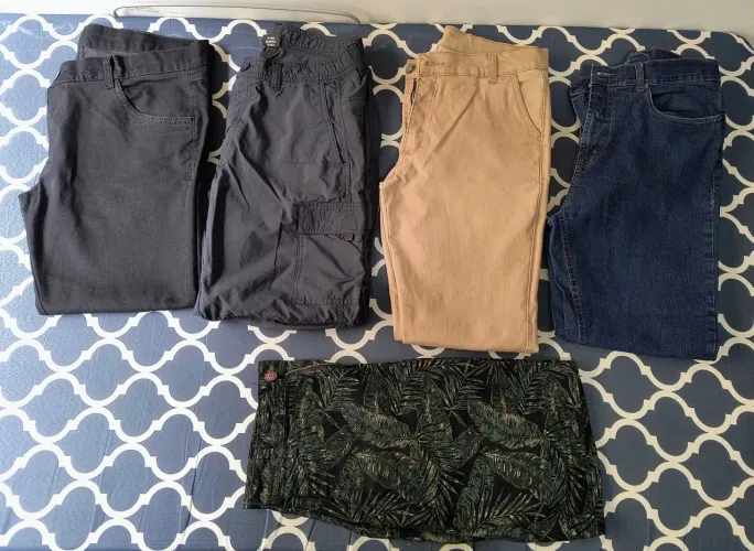Combo 4 calça masculina Tam 40 + bermuda jeans