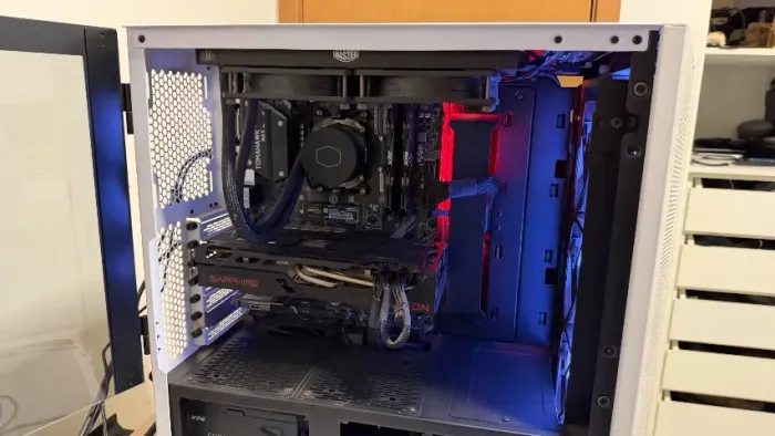 PC Gamer High-End: Ryzen 7 3700X + RX 6700 XT 12GB + 16GB RAM + 1,4 TB