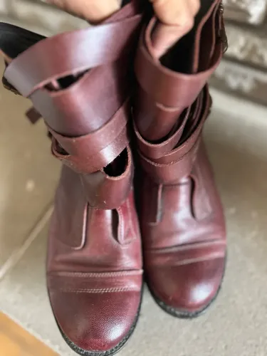 Bota de couro