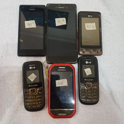 Lote de celulares. 