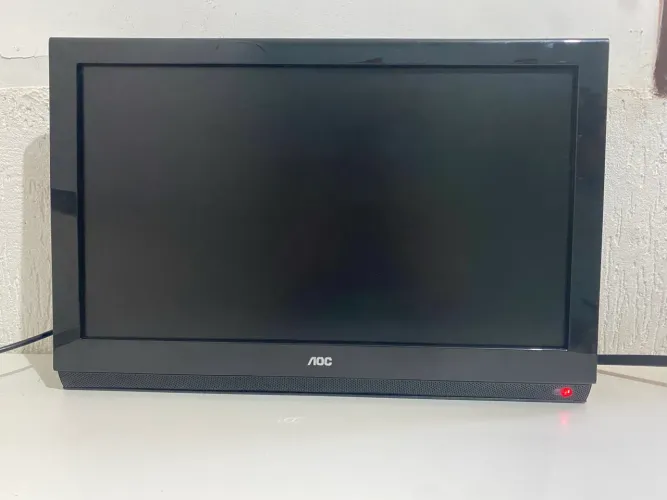 TV AOC LCD 22 Polegadas com HDMI e VGA
