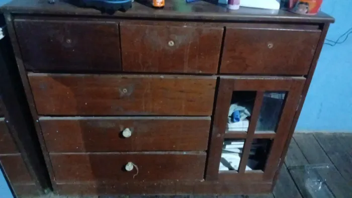 Cômoda de angelim