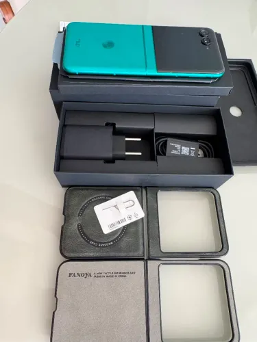 VENDO OU TROCO RAZR 70 LANÇAMENTO COMPLETO+ NOTA FISCAL 