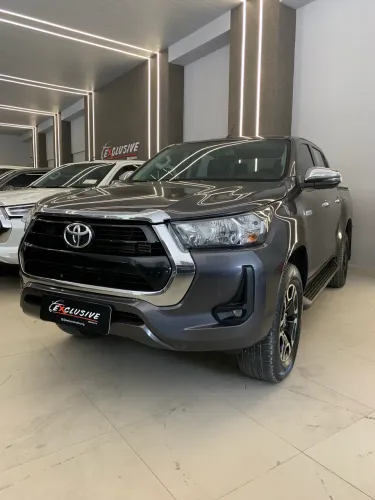 Toyota Hilux CD SRV 4X4 2.8 TDI Diesel Aut. 2023