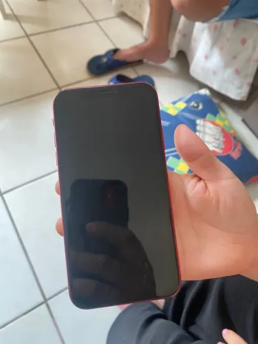 iPhone XR vermelho 64gb