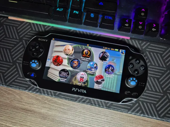 Psvita OLED 64G Desbloq. Ótimo estado! (Sou de Santos)