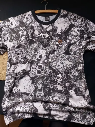 Camisa oakley - tamanho G