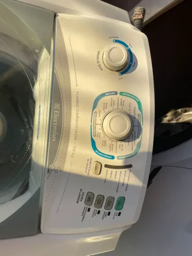 Máquina de lavar roupa Electrolux 10kg