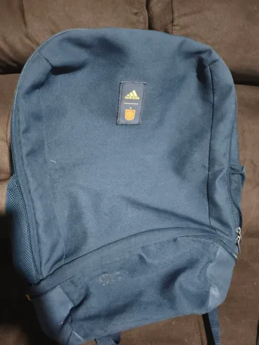 Mochila Adidas original da copa do mundo 2022 da seleção espanhola 