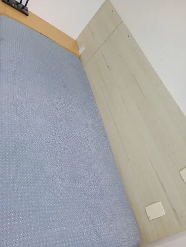Vendo cama com colchão e baú