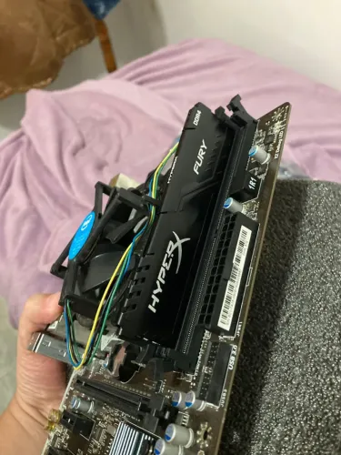 KIT H110M MSI + i5 7500 + 8GB RAM HyperX Fury