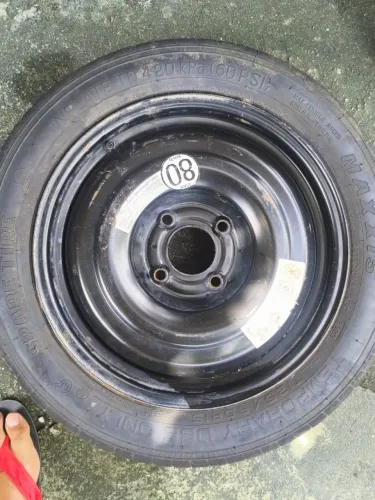 pneu fino pra carro peugeot208