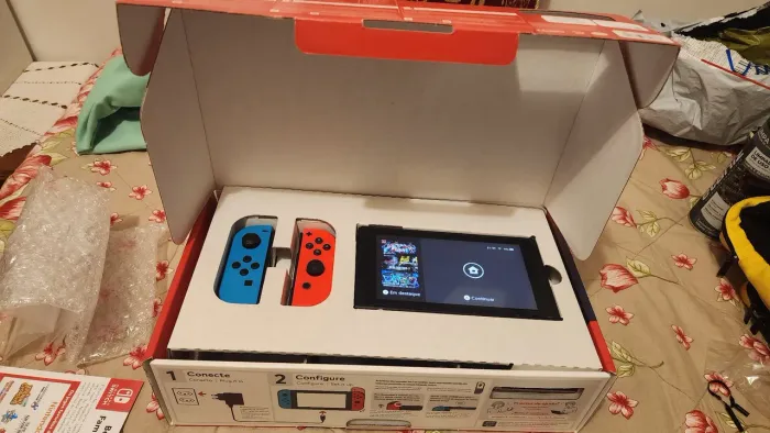 Nintendo switch V2 32GB Bloqueado na caixa 