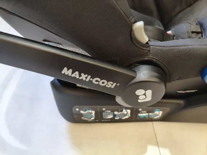Cadeira de bebê para automóvel + bebê conforto Maxi Cossi Cosco Kids super novo