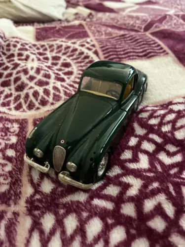 Jaguar Burago