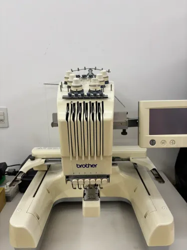 Máquina de bordado