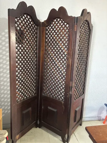 Biombo de madeira 