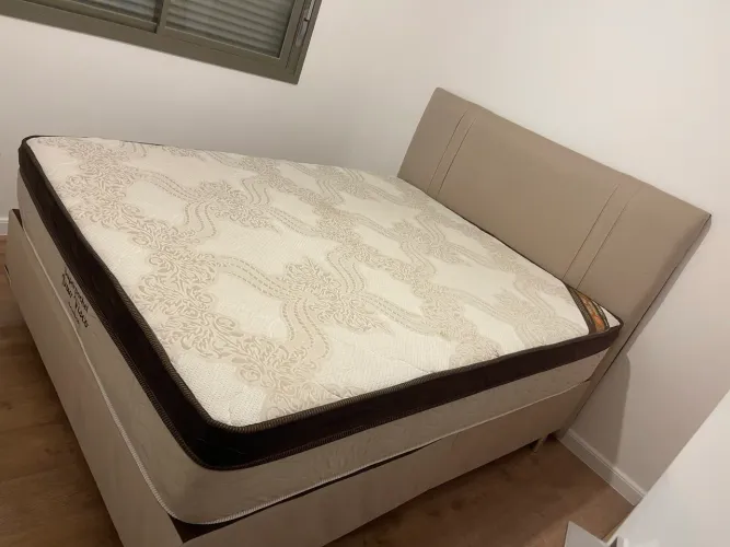 Cama box com colchão super pocket com cabeceira