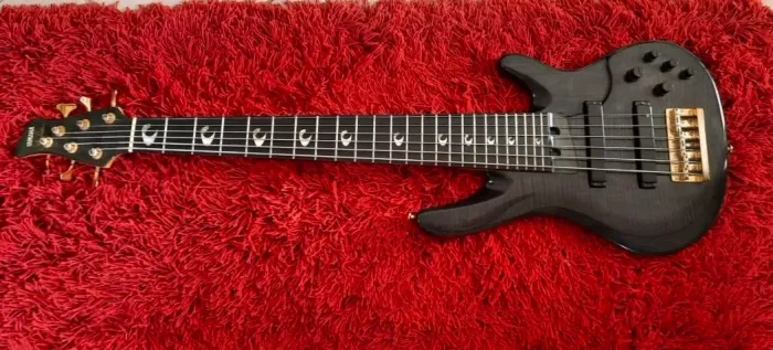 Contrabaixo JP1 Yamaha.