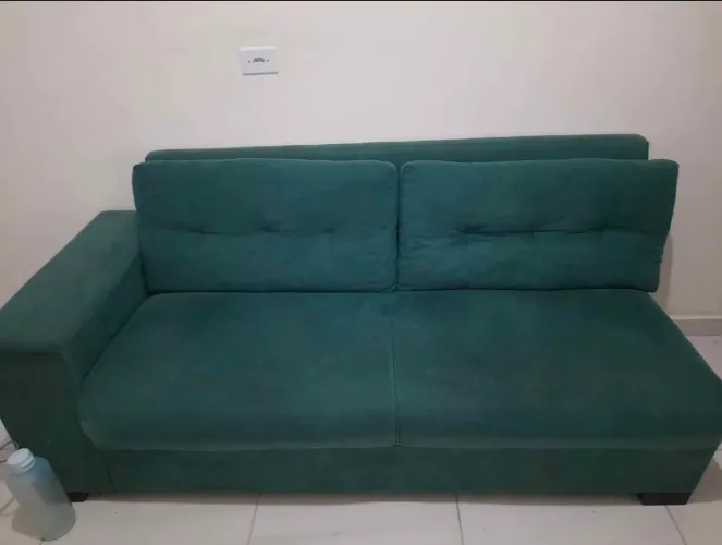 Sofá com chaise