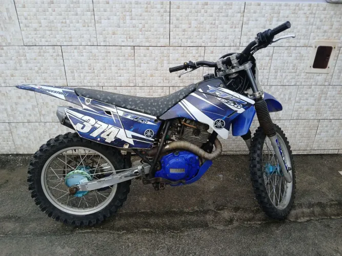 MOTO DE TRILHA - TTR230