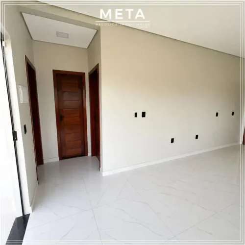 VENDE-SE EXCELENTE CASA NO BAIRRO SAID SALOMÃO | DE ESQUINA E APTA PARA FINANCIAMENTO