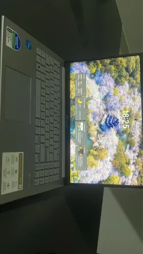 ASUS VivoBook i3, 8GB RAM, 512GB SSD, muito novo! Aceito troca ou vendo