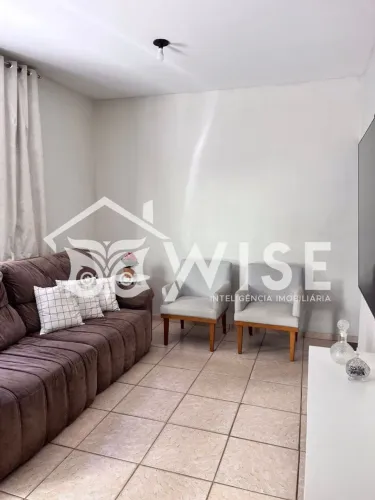 Casa localizada em ponto estratégico na Praia da Costa, Vila Velha, ES. Ideal para clínica