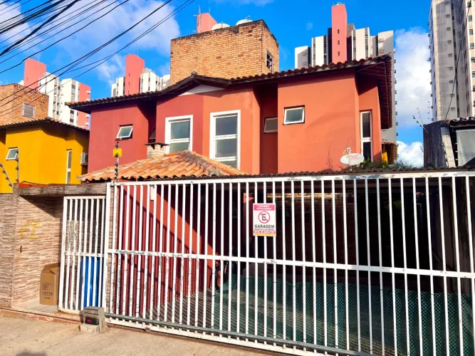Casa em Condomínio à venda em Nova Parnamirim