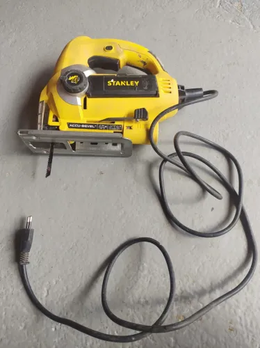Serra tico tico Stanley 600W
