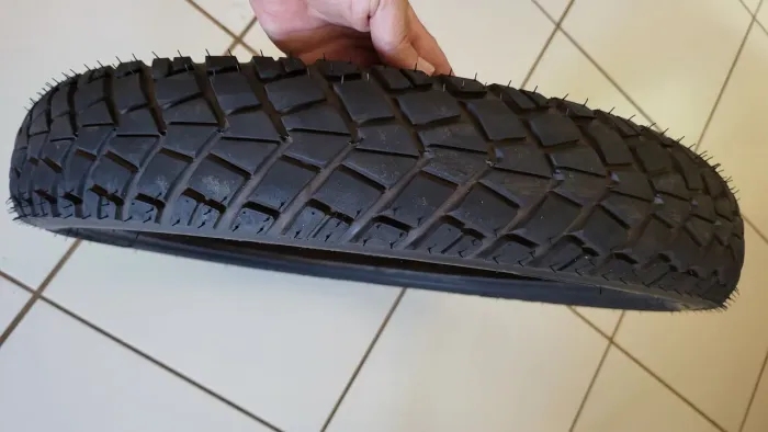 Pneu Pirelli MT90 Front 90/90-21r