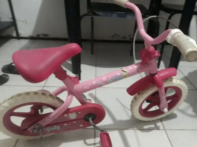Vende-se bicicleta infantil aro12