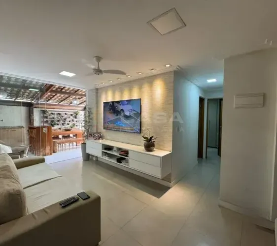 Apartamento 2 Quartos com quintal Privativo em Planicie da Serra