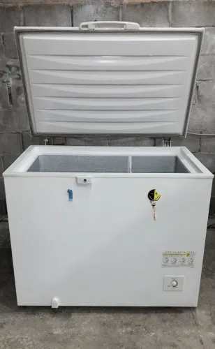 Freezer horizontal dupla ação Eletrolux semi novo com controle de temperatura 