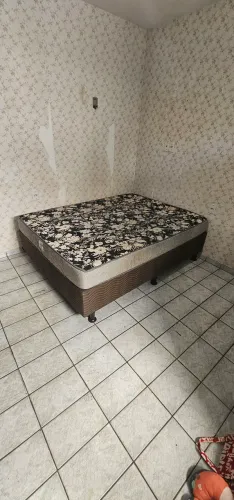 Vendo base e colchão Ortobom