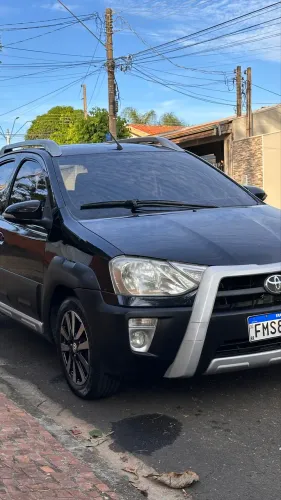 Toyota Etios Cross 1.5 Flex 16V 5P Mec. 2015