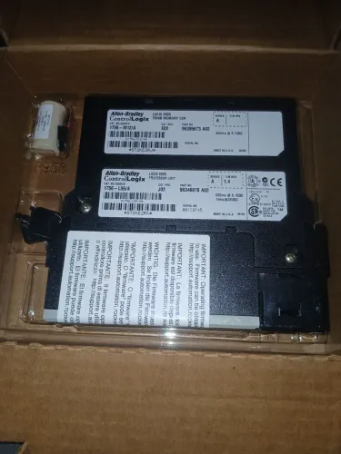 ?CPU 1756-L55/A + Memória 1756-M12/A Allen-Bradley - Na Caixa