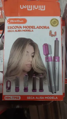 Fique ainda mais linda com essa escova alisadora