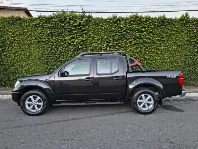 Nissan Frontier LE CD 4X4 2.5 TB Dies.(import.) 2007